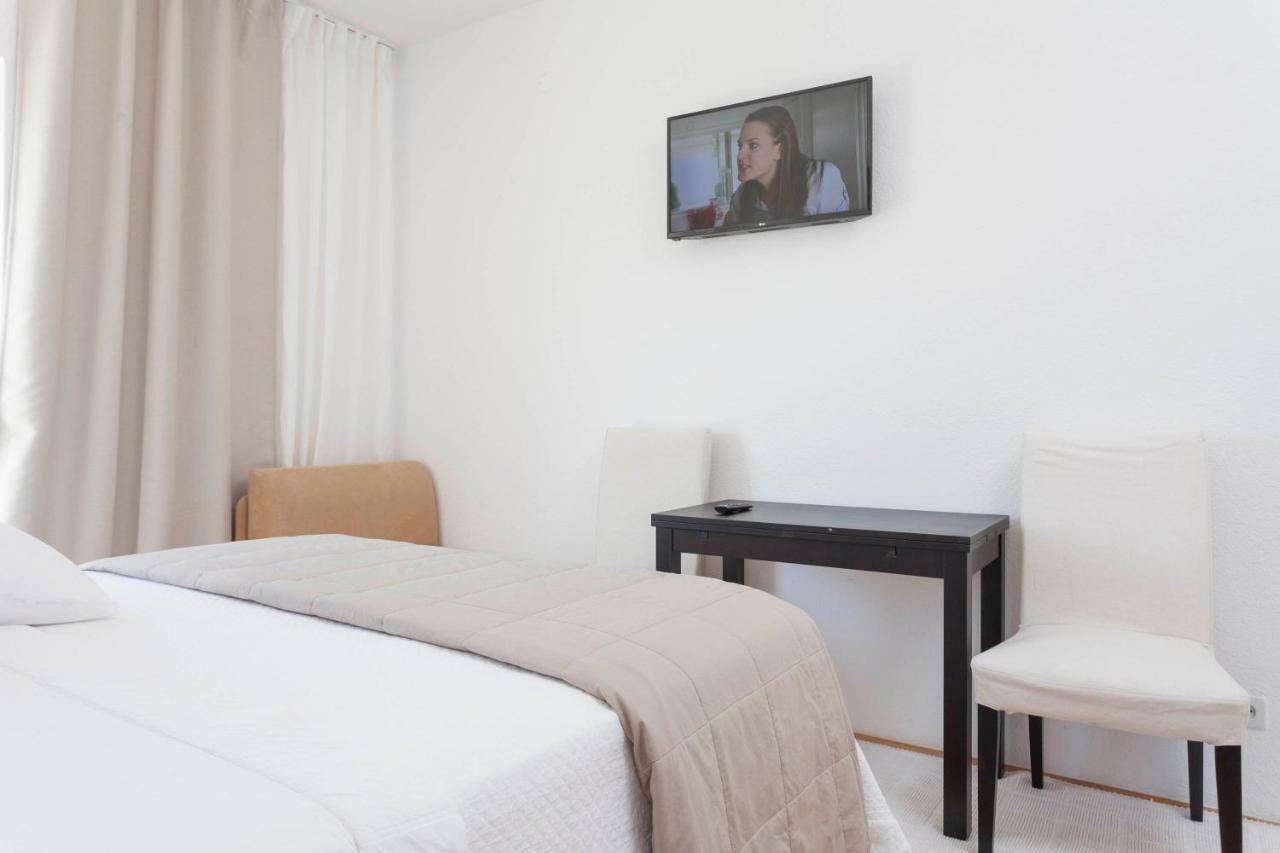 Guesthouse Mate Ledic 布雷拉 外观 照片